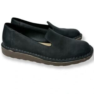 L.L. Bean Stonington Black Leather Slip On Flat Loafers Size 8.5 Minimal Office